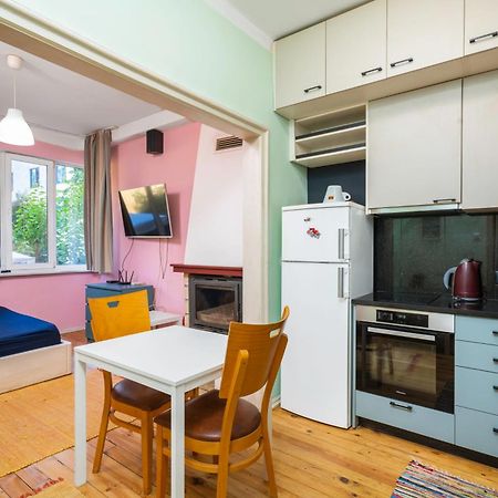 Sofia'S 1Bd Colourful Getaway Near Ndk Apartamento Exterior foto